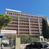 ...ma anche la clinica Santa Maria (del 1970) in via Antonio de Ferrariis...